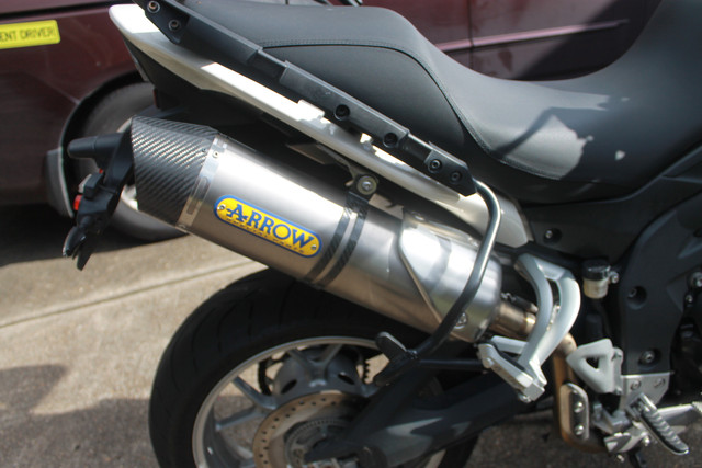 13-arrow-exhaust.jpg