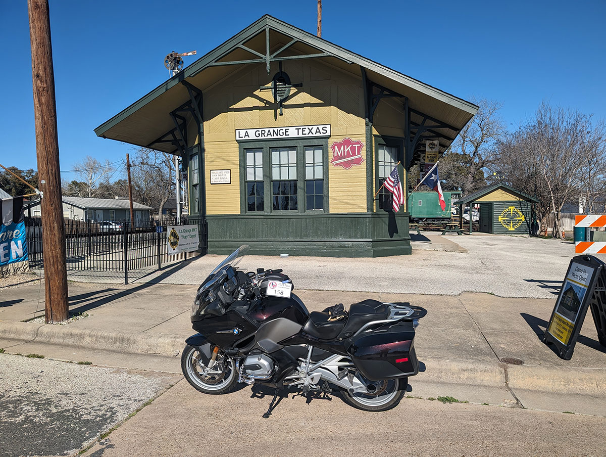 15-La-Grange-Train-Depot.jpg