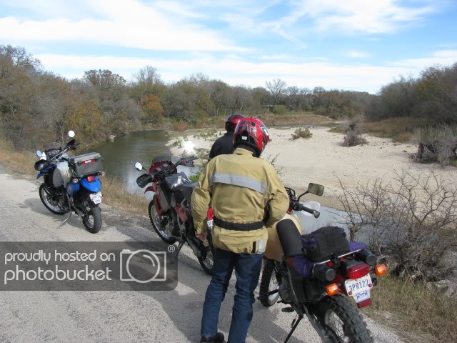 4-guys-ride_LampasasRiv1.jpg