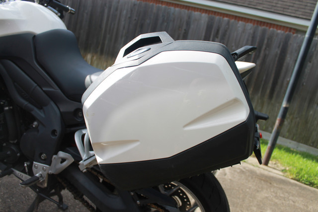 6-left-pannier.jpg