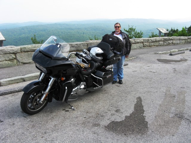 Cherohala_Skyway_Juli_and_BB.jpg