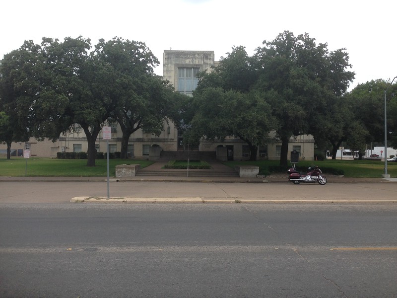 Falls%20County%20Courthouse%20Marlin%2C%20TX-L.jpg