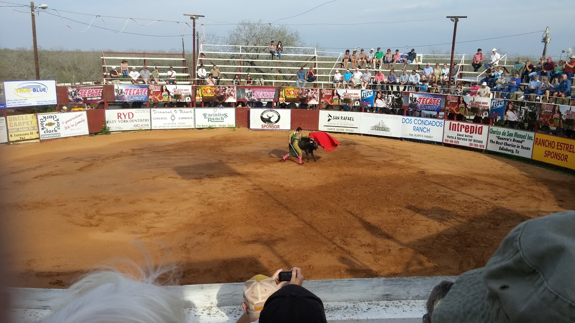 La%2BGloria%2BBullfights%2B02-15%2B-%2B3.jpg