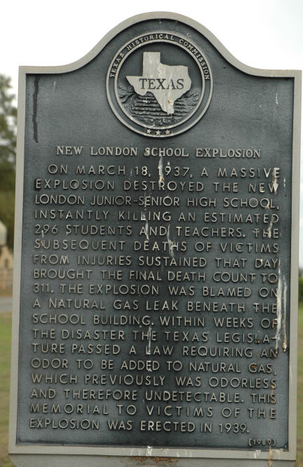 newlondon_plaque_3788q.jpg