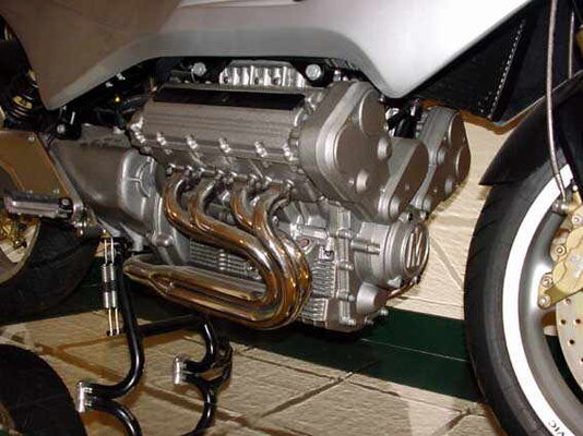 174_Morbidelli_V8-05www.jpg