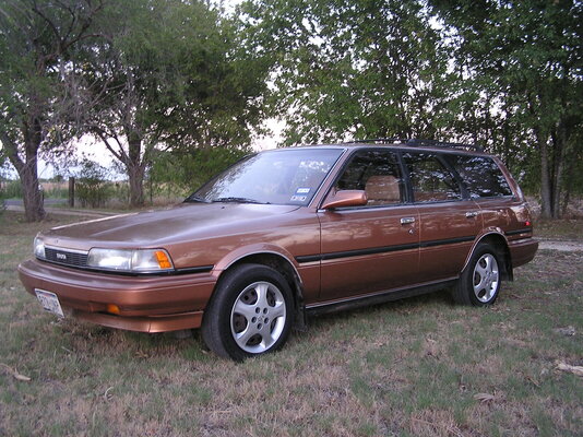 1989 Toyota Camry LE Wagon for sale 003.JPG