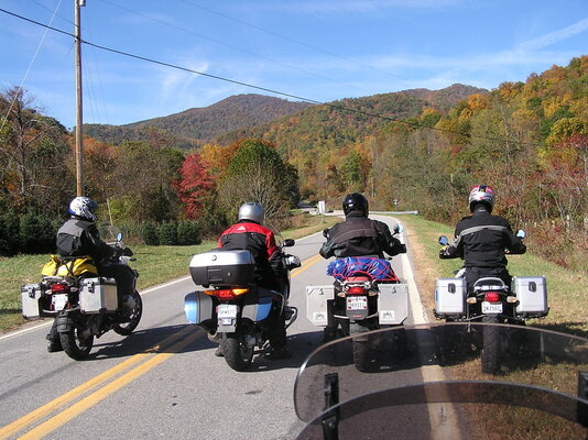 4 BMs on a trailer & one WEE on the road N-NC Oct 07 097.JPG