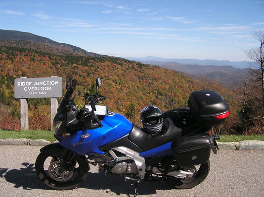 4 BMs on a trailer & one WEE on the road N-NC Oct 07 063.JPG