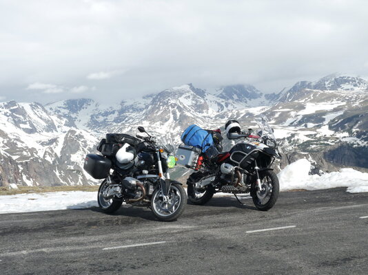 Beartooth Pass WY.jpg