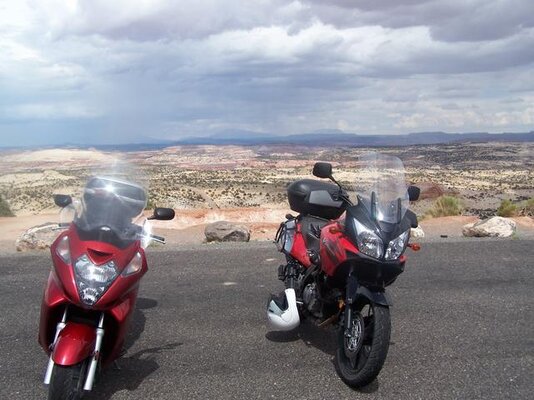 Honda Silverwing and Suzuki Vstrom DL650, near Escalante, Utah.jpg